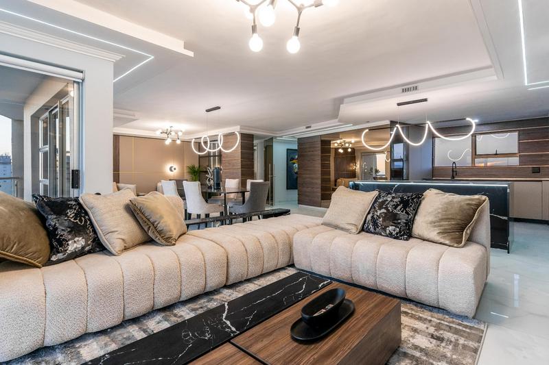 4 Bedroom Property for Sale in Bloubergstrand Western Cape